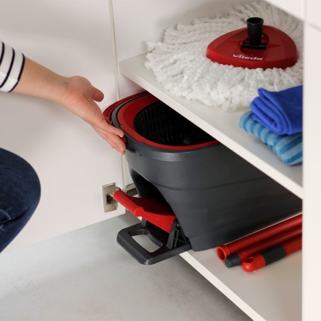 Balde com pedal e esfregona microfibras - Sistema Turbo Smart Vileda